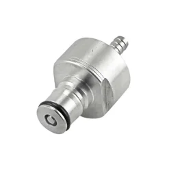 Conector para botella PET para limpieza y carbonatación