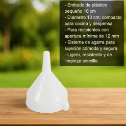 Embudo de plástico pequeño - 10 cm